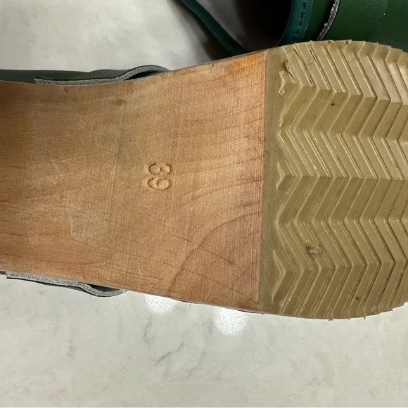 Green Leather Clogs, Cape Clogs, like new, 39 - Picture 8 of 8